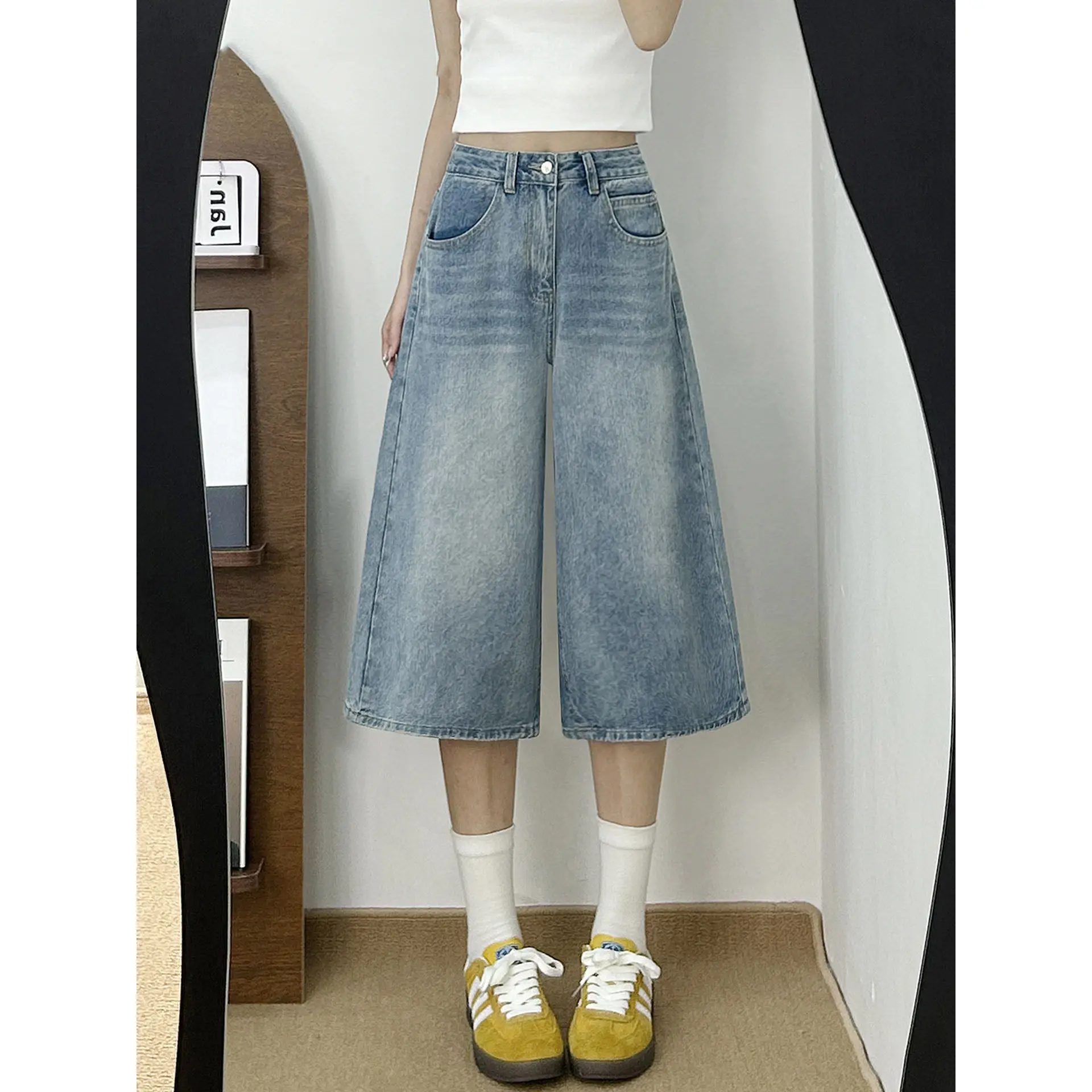 Spring Summer Thin Light High Waist Straight Leg Jeans Women Sexy Loose Slimming Casual Fashion Wide Leg mid Length Pants
Spring Summer Thin Light High Waist Straight Leg Jeans Women Sexy Loose Slimming Casual Fashion Wide Leg mid Length Pants