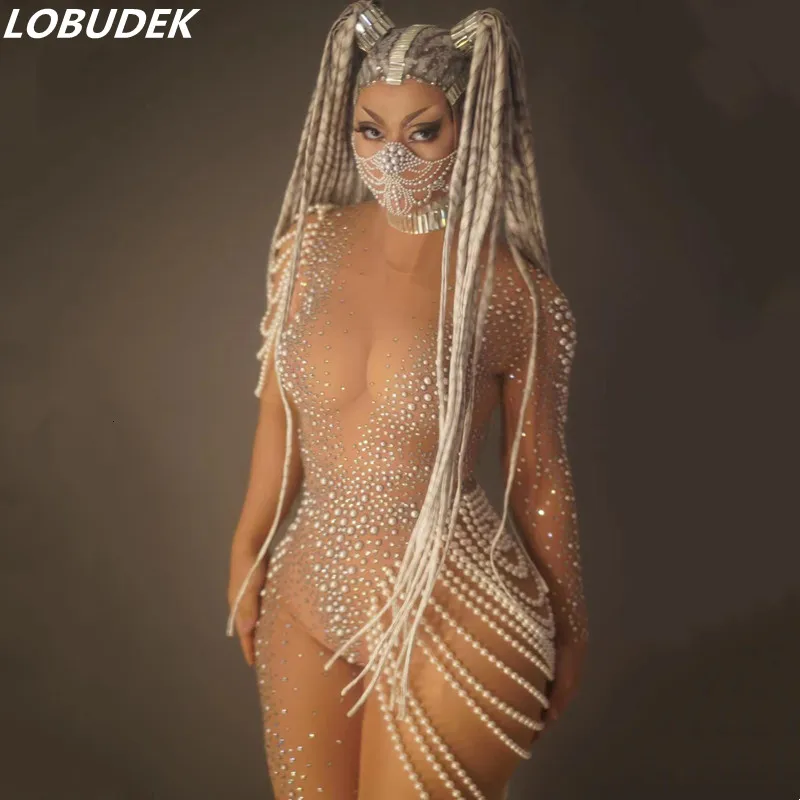 Mesh Single Shoulder Pearl Rhinestones Jumpsuit Irregular Leotard Sexy Nightclub Bar Stage Transparent Costume
Mesh Single Shoulder Pearl Rhinestones Jumpsuit Irregular Leotard Sexy Nightclub Bar Stage Transparent Costume