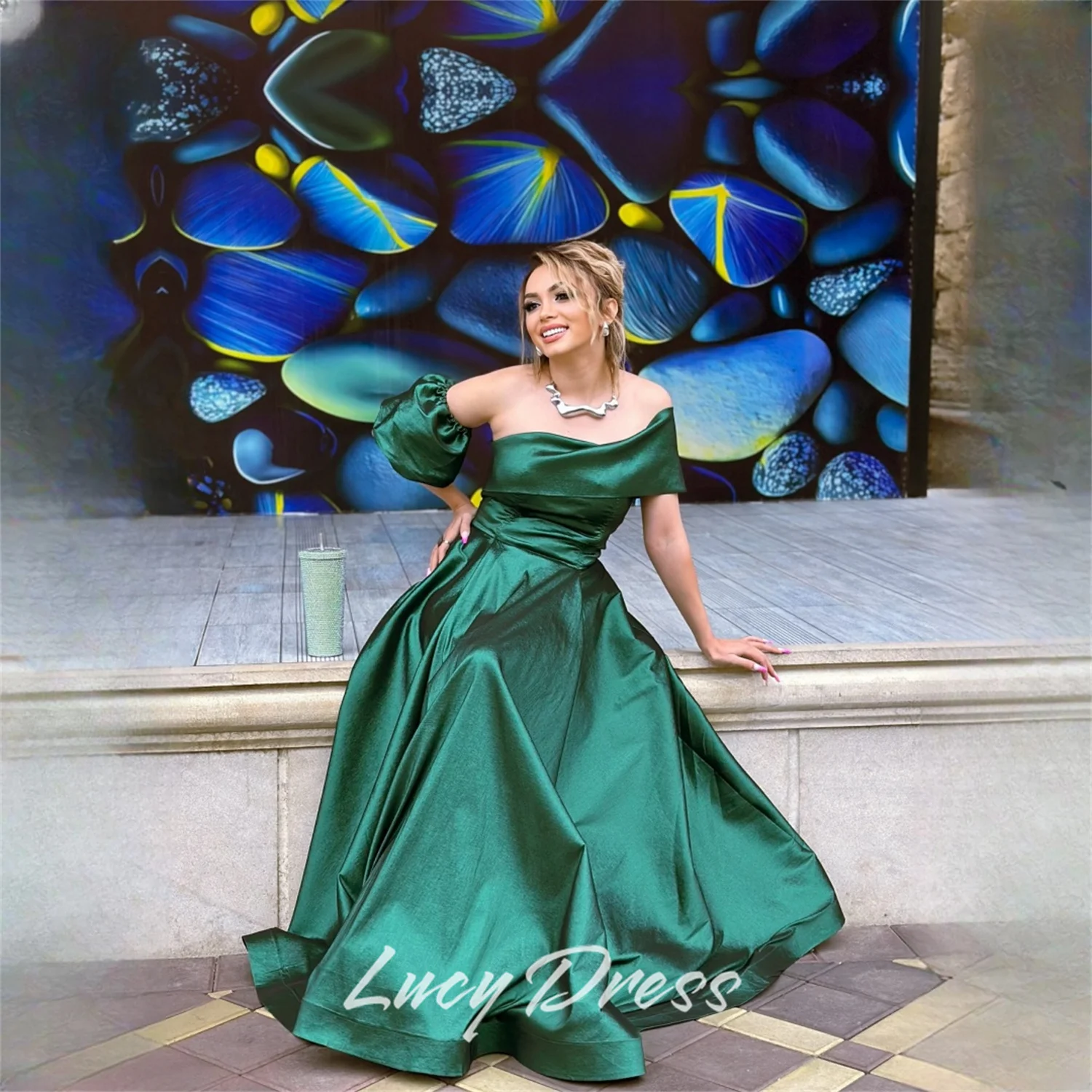 Lucy Satin Off The Shoulder Green A-Line Evening Dress 2026 Prom Dress Elegant Formal Evening Gowns Women Robes de Soirée
Lucy Satin Off The Shoulder Green A-Line Evening Dress 2026 Prom Dress Elegant Formal Evening Gowns Women Robes de Soirée