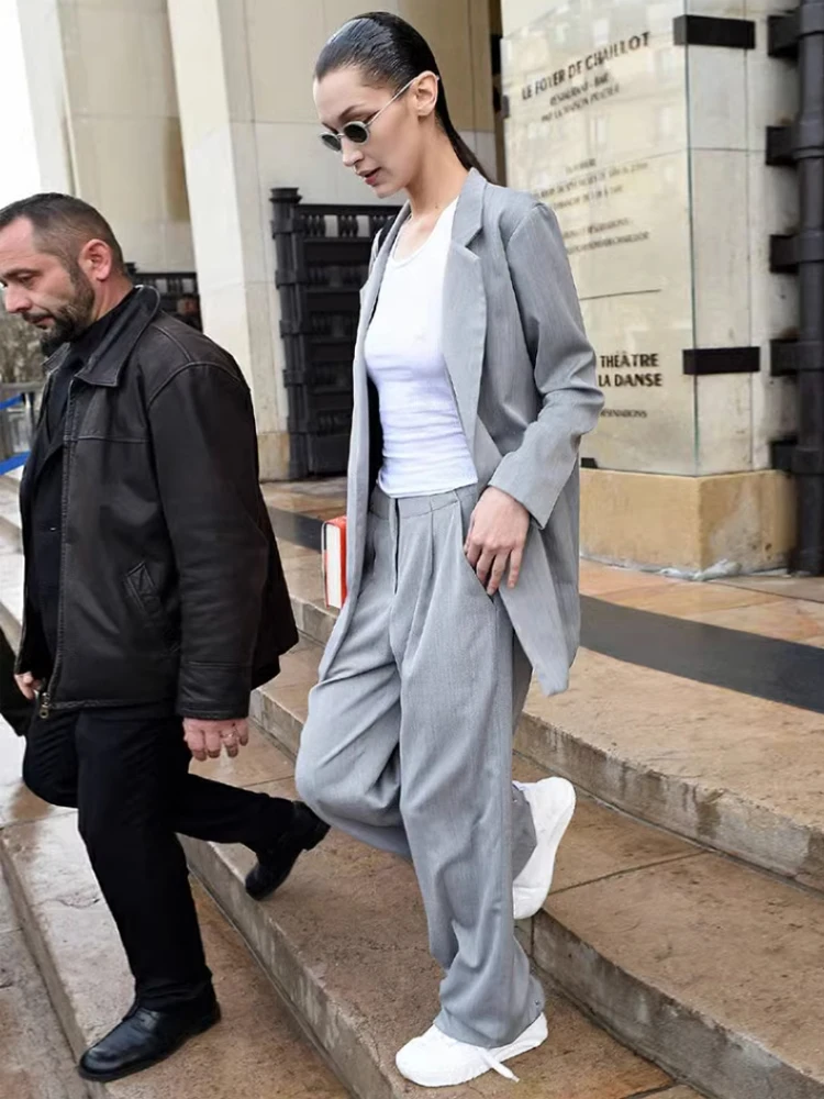 Bella Hadid Grey Mid-Length Suit Jacket And Wide Leg Pants Women's Fashion Set Spring Autumn Naturaleye Brand
Bella Hadid Grey Mid-Length Suit Jacket And Wide Leg Pants Women's Fashion Set Spring Autumn Naturaleye Brand