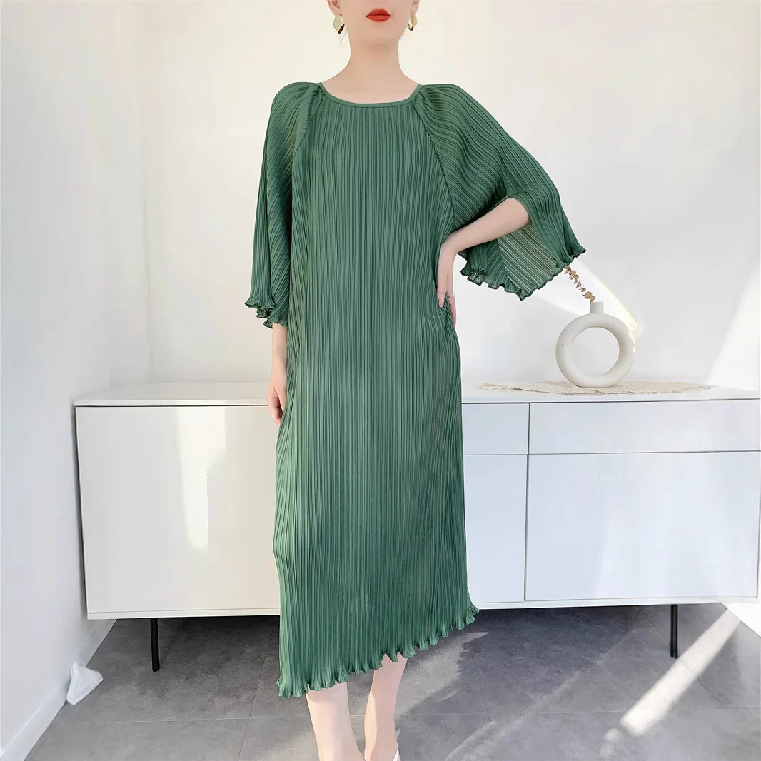 Miyake Pleated High-end Dress Design Sense 2025 Spring and Summer New Women Temperament Loose Big Yards Long Skirt
Miyake Pleated High-end Dress Design Sense 2025 Spring and Summer New Women Temperament Loose Big Yards Long Skirt