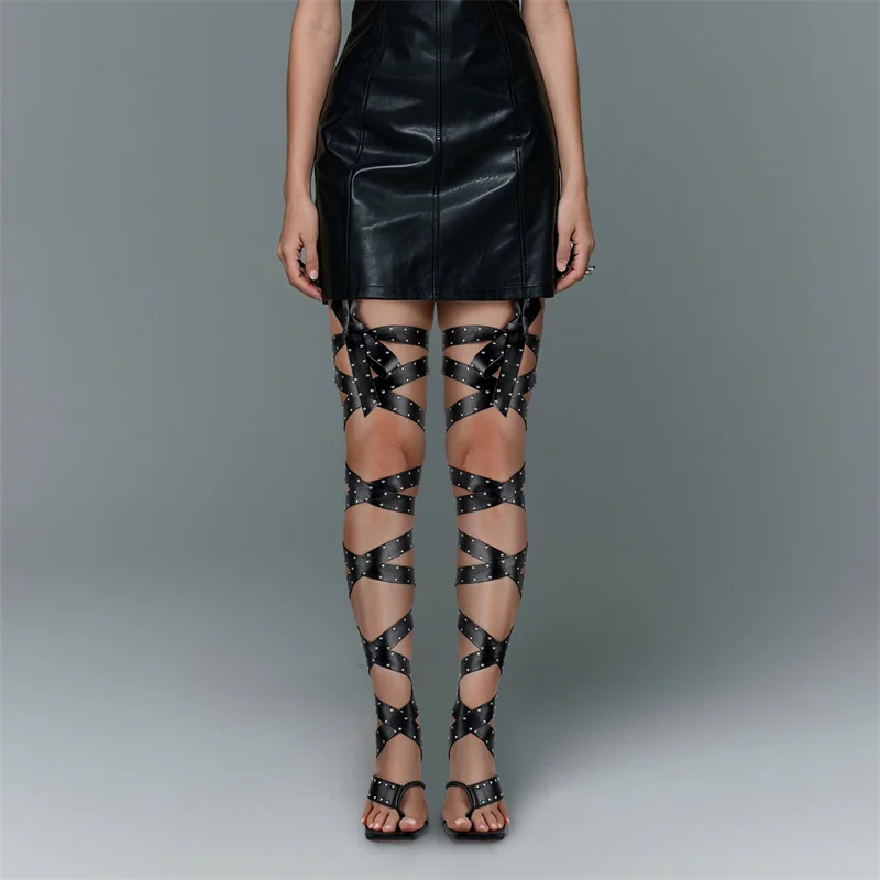 Сандалии Onlymaker: модные сексуальные босоножки на тонком каблуке с квадратным носком, шнуровкой, ремешками-обмотками, заклепками и стразами, высокие до бедра
Сандалии Onlymaker: модные сексуальные босоножки на тонком каблуке с квадратным носком, шнуровкой, ремешками-обмотками, заклепками и стразами, высокие до бедра