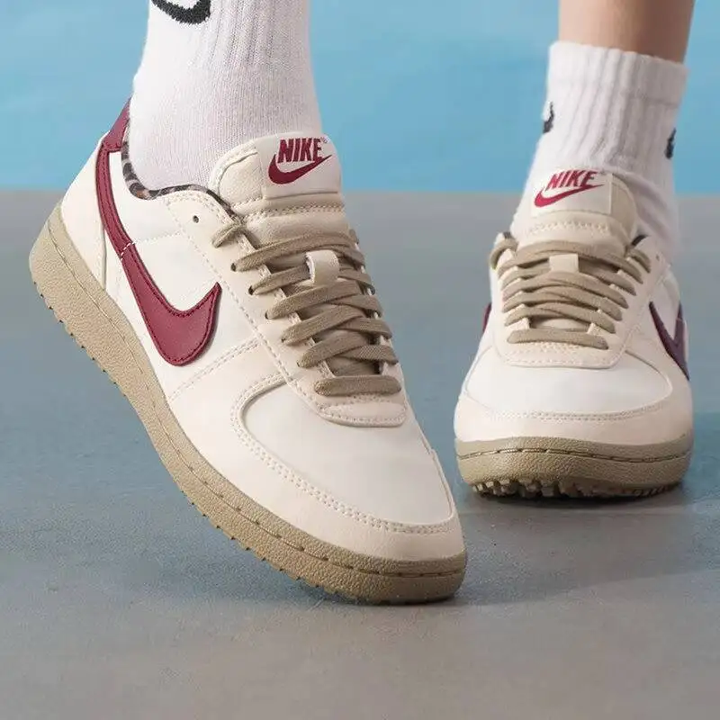 New Nike Womens Retro Style Court Tennis Shoes IM6688-062 Casual Everyday Sneakers
New Nike Womens Retro Style Court Tennis Shoes IM6688-062 Casual Everyday Sneakers