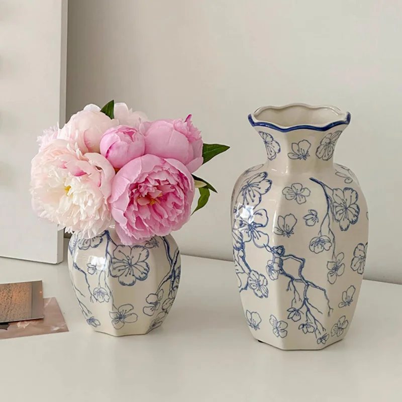 Blue and White Porcelain Ceramic Vases Chinese Vintage Plant Vase for Home Living Room Flower Vases Creative Home Decor Crafts
Blue and White Porcelain Ceramic Vases Chinese Vintage Plant Vase for Home Living Room Flower Vases Creative Home Decor Crafts