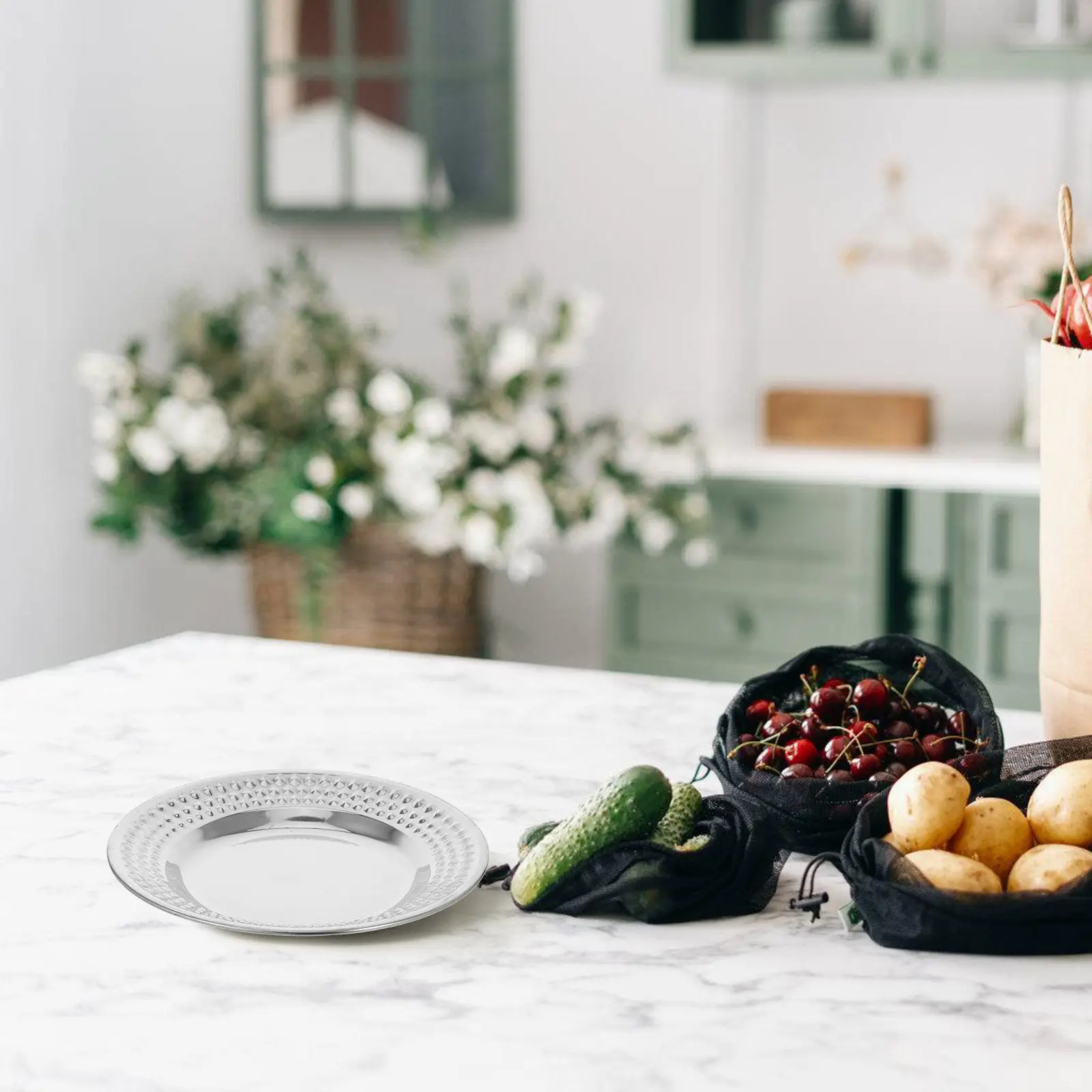Stainless Steel Round Hammered Dessert Plate Creative Cake Serving Tray Elegant Snack Platter Party Display Gold Serving Bowls
Stainless Steel Round Hammered Dessert Plate Creative Cake Serving Tray Elegant Snack Platter Party Display Gold Serving Bowls