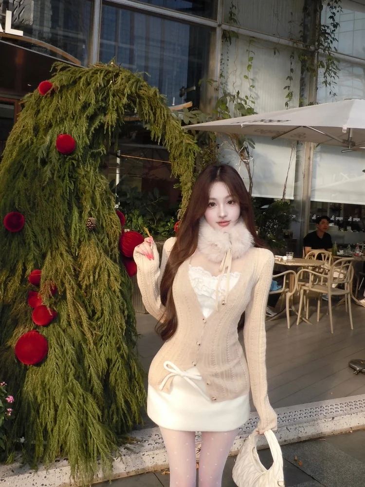 Korean Style Long Sleeve Lace Trim Belted Dress Set Women's Spring Fashion Casual Skirt And Knitwear Four Piece Set
Korean Style Long Sleeve Lace Trim Belted Dress Set Women's Spring Fashion Casual Skirt And Knitwear Four Piece Set