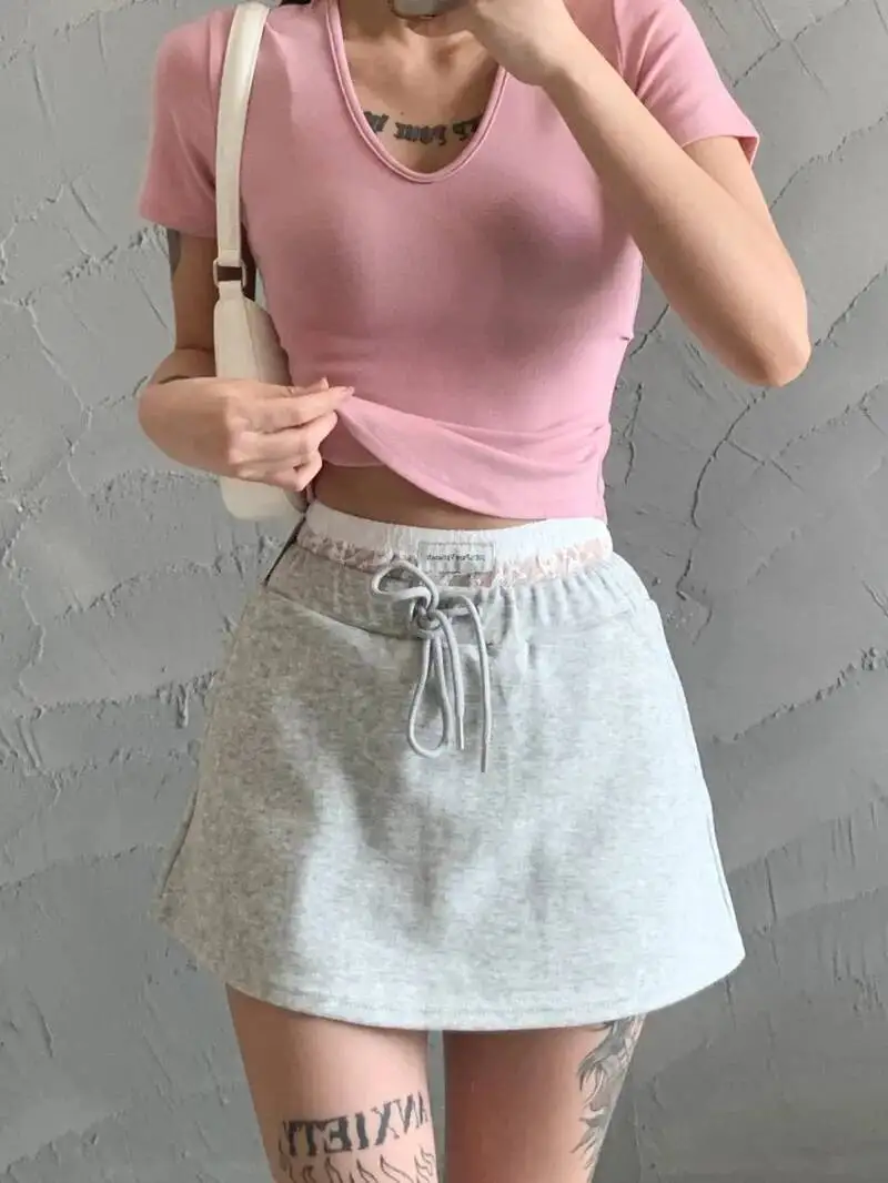 Lace Splicing High Waist Sports Leisure Skirt American High Waist Slim Skirt Fashion Women 2026 New Mini Skirts QVK1
Lace Splicing High Waist Sports Leisure Skirt American High Waist Slim Skirt Fashion Women 2026 New Mini Skirts QVK1