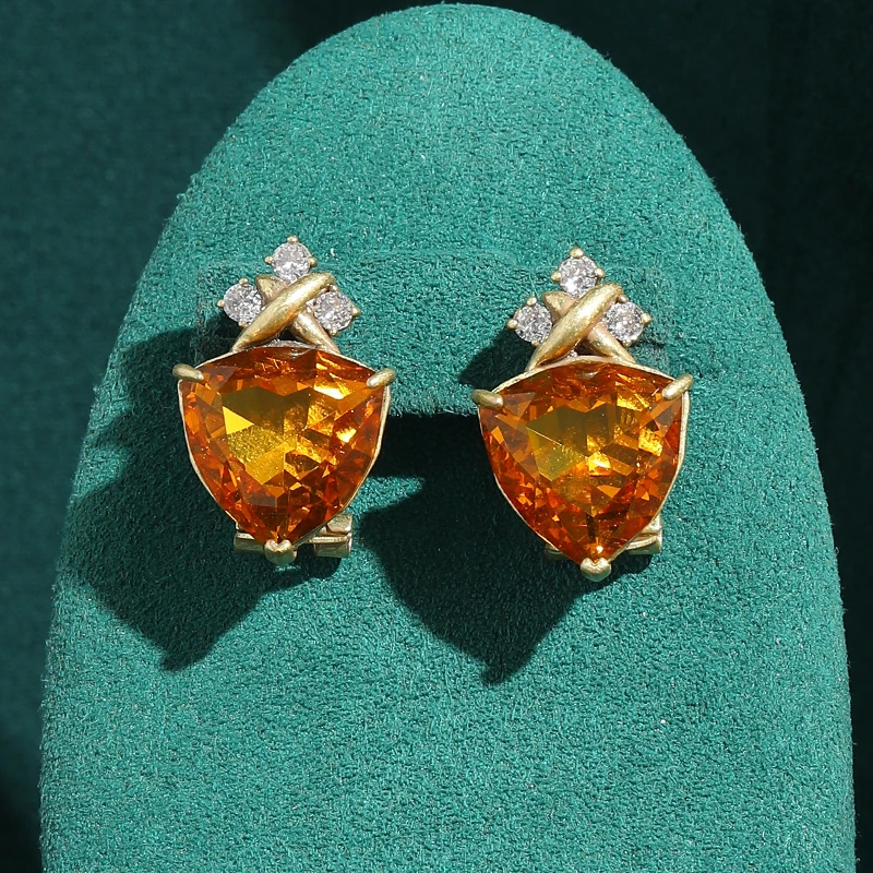 Vintage Large Designer Triangle Crystal Orange Stud Earring Luxury Quality Jewelry Rhinestone Woman Gold Color Daily Accessories
Vintage Large Designer Triangle Crystal Orange Stud Earring Luxury Quality Jewelry Rhinestone Woman Gold Color Daily Accessories