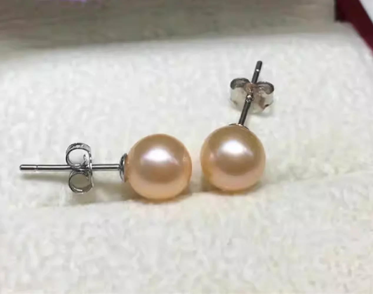 Classic earrings AAAA9-10mm/10-11mm natural South Sea pearl earrings 925s
Classic earrings AAAA9-10mm/10-11mm natural South Sea pearl earrings 925s