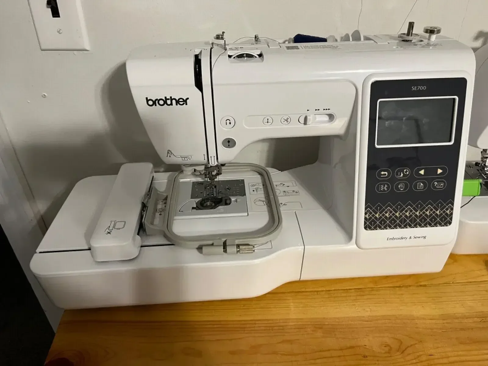 100% BEST DEAL SALES: NEW Brother SE700 Sewing and Embroidery Machine
100% BEST DEAL SALES: NEW Brother SE700 Sewing and Embroidery Machine