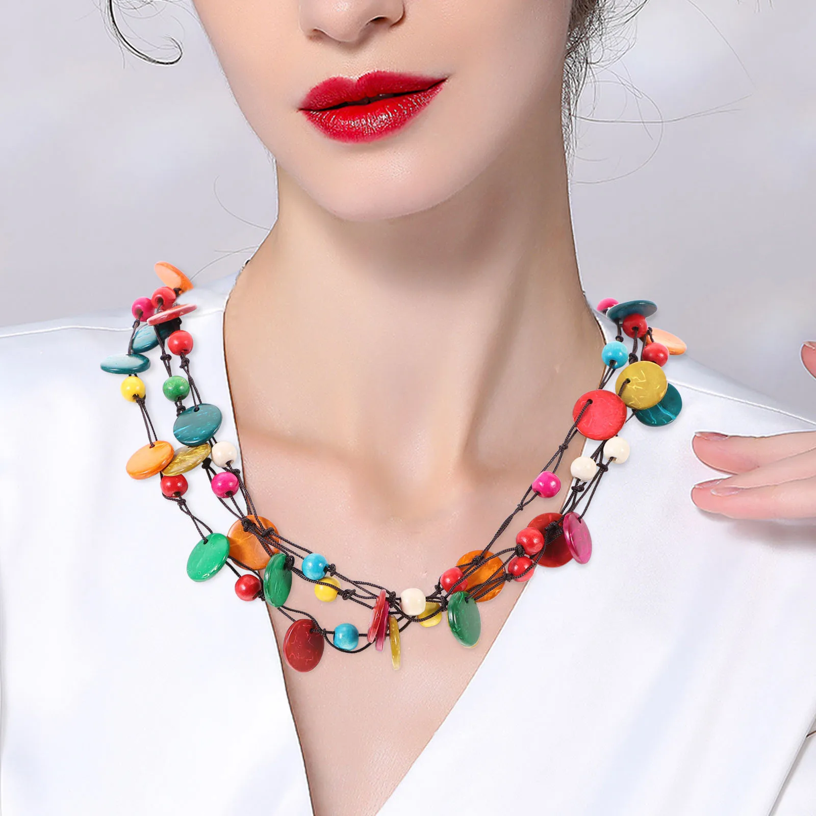 Round Coconut Shell Pendant Necklace Vintage Bohemian Style for Women Thick Chain Fine Refinement Elegant Ladies
Round Coconut Shell Pendant Necklace Vintage Bohemian Style for Women Thick Chain Fine Refinement Elegant Ladies