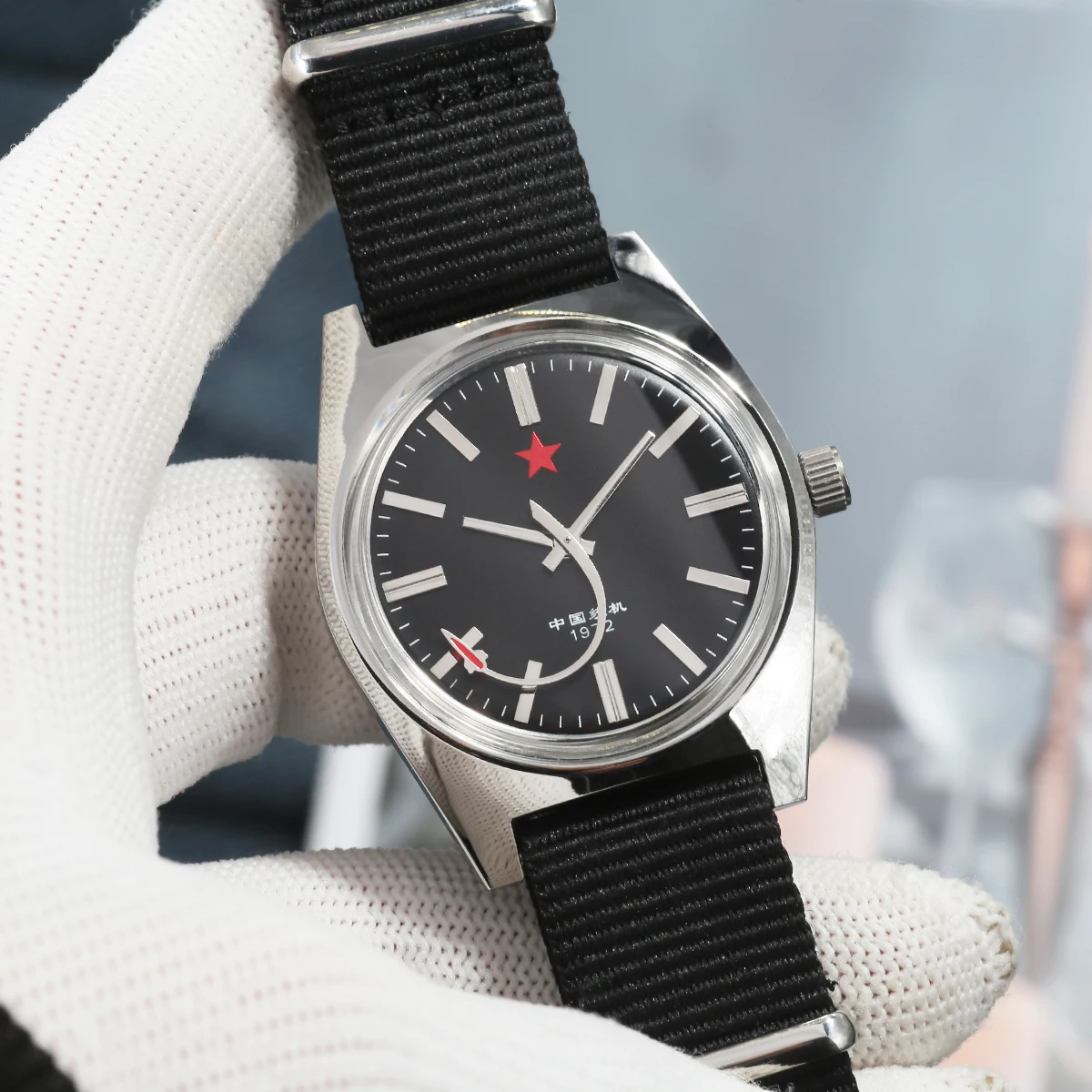 Vitempora Watch Men's Mechanical Watch Acrylic Mirror 36mm Retro Manual Mechanical Movement
Vitempora Watch Men's Mechanical Watch Acrylic Mirror 36mm Retro Manual Mechanical Movement