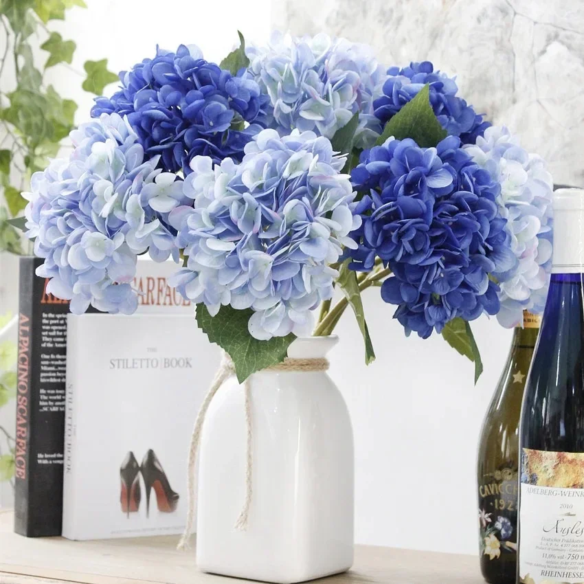 Искусственные цветы для свадебного декора: букет из шелковых пионов и георгиан для центральных композиций, осенняя флористическая композиция для вазы
Искусственные цветы для свадебного декора: букет из шелковых пионов и георгиан для центральных композиций, осенняя флористическая композиция для вазы