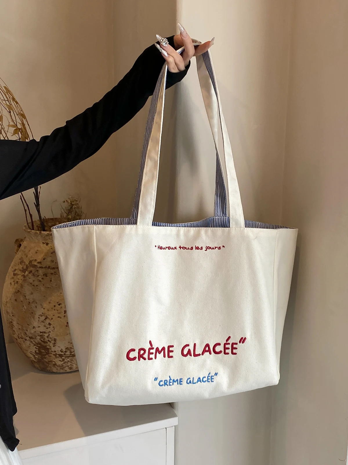 Leisure Soft-faced Large-capacity Denim Bag Female 2024 New Work Shoulder Bag Canvas Tote Bag Bucket Bag
Leisure Soft-faced Large-capacity Denim Bag Female 2024 New Work Shoulder Bag Canvas Tote Bag Bucket Bag