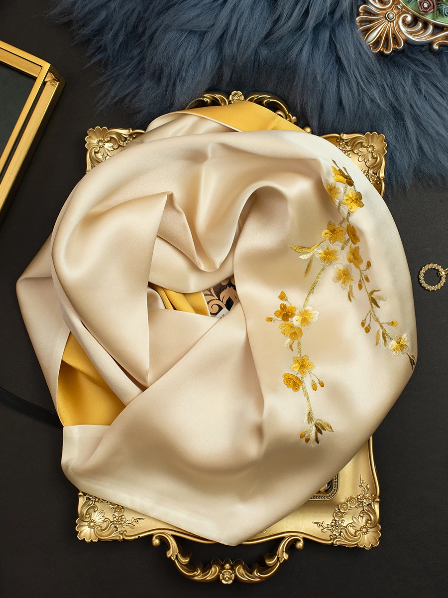 Silk Scarf Women's Mom Grandma Practical Gift Suzhou Embroidery Shawl Outerwear Gift Box Silk Scarf
Silk Scarf Women's Mom Grandma Practical Gift Suzhou Embroidery Shawl Outerwear Gift Box Silk Scarf