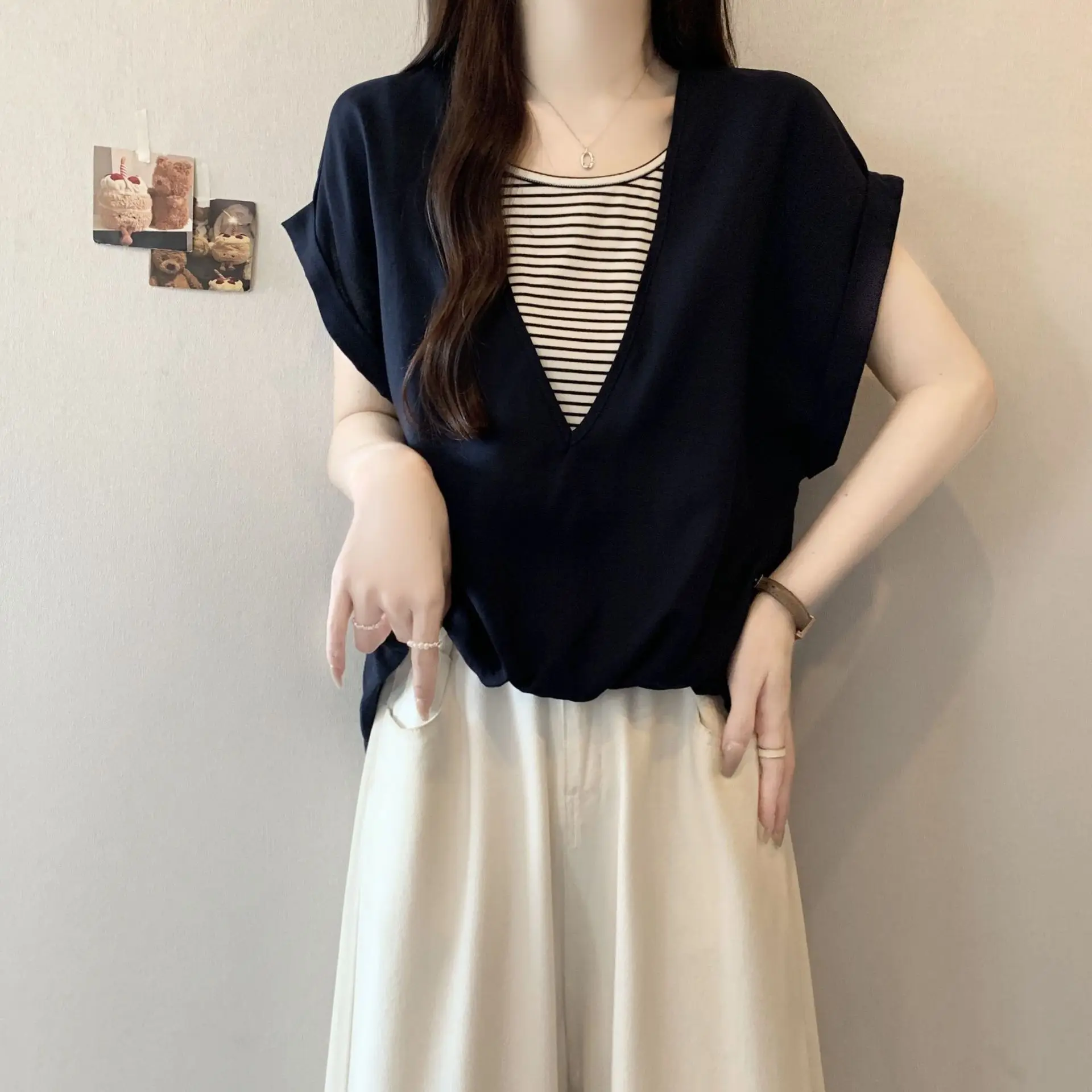 Summer Plus Size Women's Hot-selling Contrast Color Striped Loose Hiding Flesh Slimming Round Neck Short Sleeve T-shirt
Summer Plus Size Women's Hot-selling Contrast Color Striped Loose Hiding Flesh Slimming Round Neck Short Sleeve T-shirt