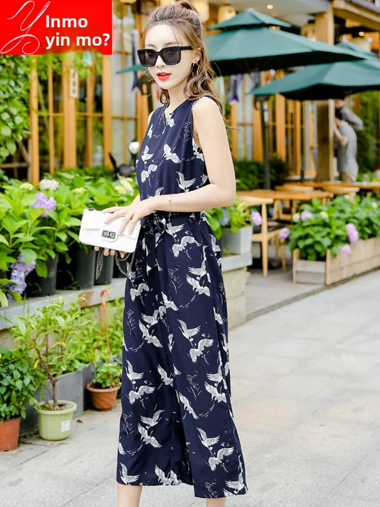 Elegant Floral Print One-Piece Pantsuit for Women High Waist Wide Leg Suiting Summer New Arrival High-End Feeling Ensemble
Elegant Floral Print One-Piece Pantsuit for Women High Waist Wide Leg Suiting Summer New Arrival High-End Feeling Ensemble
