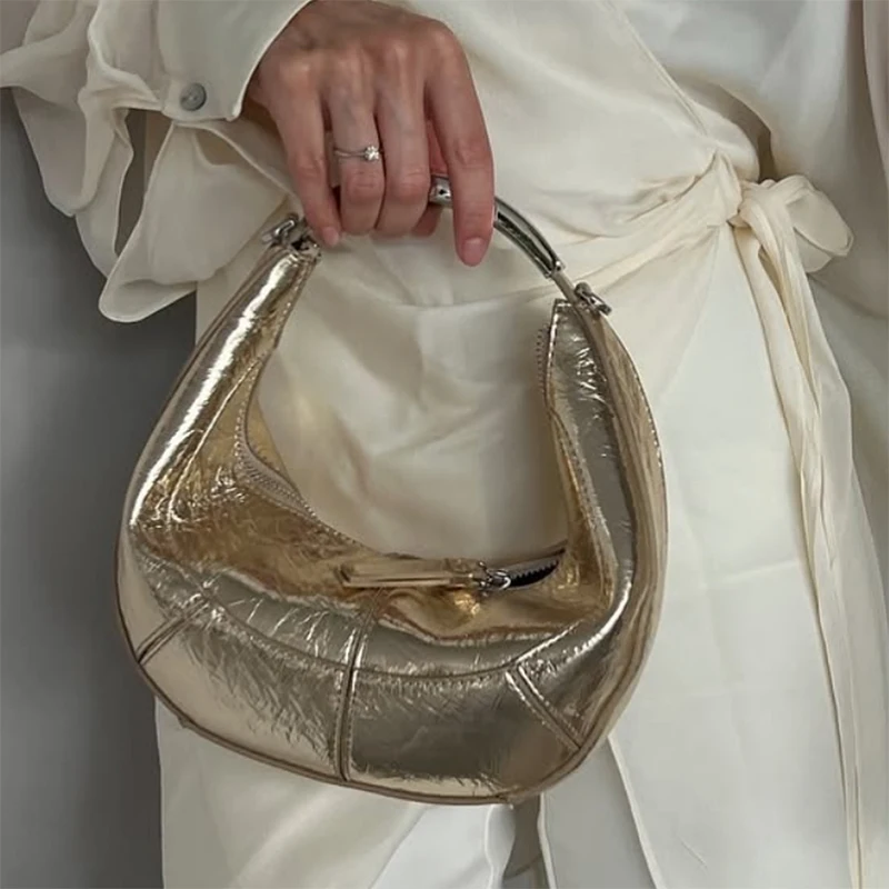 Gold Shiny Leather Brand Crescent Moon Handbag For Women High-end Luxury Elegant Handle Chain Shoulder Bag Banquet Fashion Purse
Gold Shiny Leather Brand Crescent Moon Handbag For Women High-end Luxury Elegant Handle Chain Shoulder Bag Banquet Fashion Purse