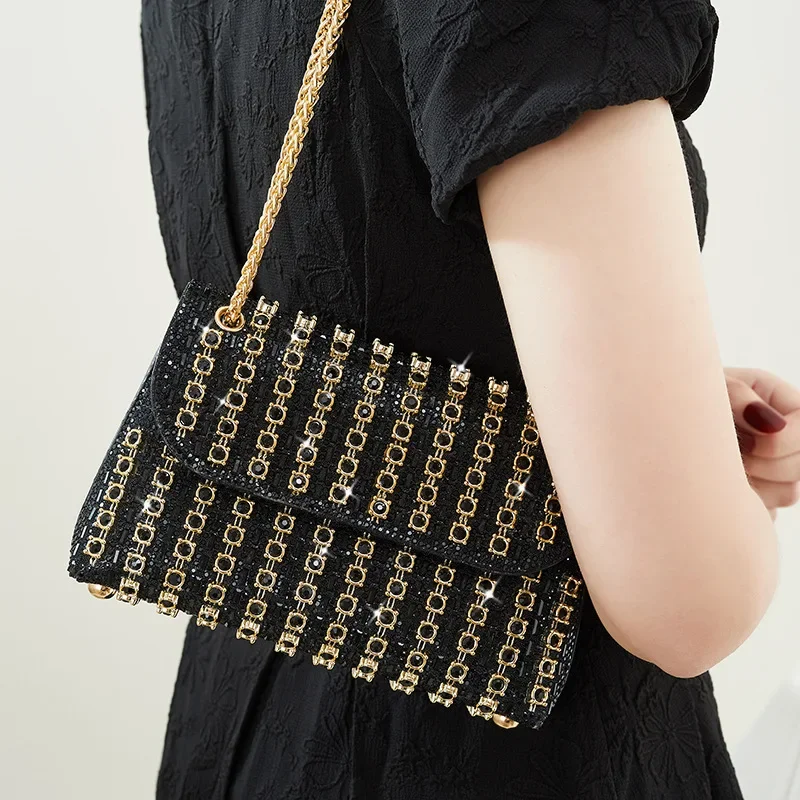 Ladies' Banquet Bag New Diamond Set Shining Fashion Versatile Chain Diagonal Cross Small Square Bag Clutch Premium Underarm Bag
Ladies' Banquet Bag New Diamond Set Shining Fashion Versatile Chain Diagonal Cross Small Square Bag Clutch Premium Underarm Bag