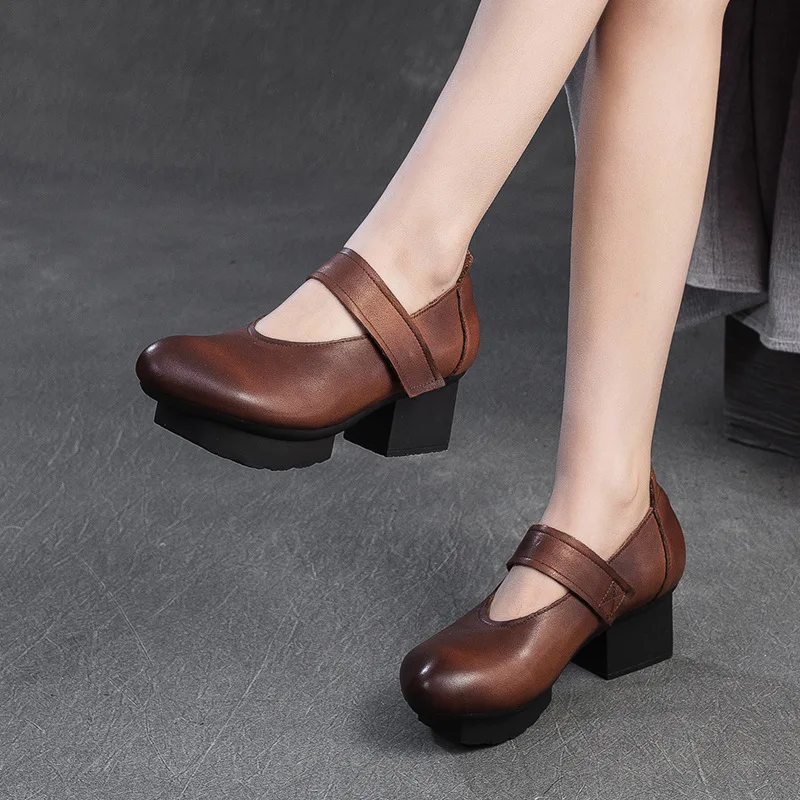 Retro Mary Jane Thick Heel Women Shoes 2025 Spring Hook Loop Luxury 4.5cm Pumps Genuine Leather Square Heel Shoes
Retro Mary Jane Thick Heel Women Shoes 2025 Spring Hook Loop Luxury 4.5cm Pumps Genuine Leather Square Heel Shoes