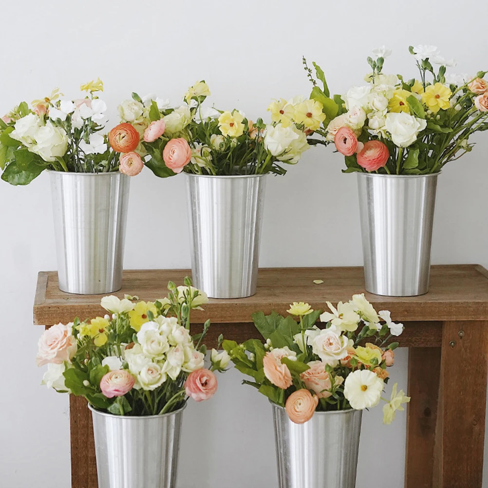 Stylish Bucket Garden Planter Retro Flower Vase Home Decor Metal Flower Container For Indoor Balcony Office Decor
Stylish Bucket Garden Planter Retro Flower Vase Home Decor Metal Flower Container For Indoor Balcony Office Decor