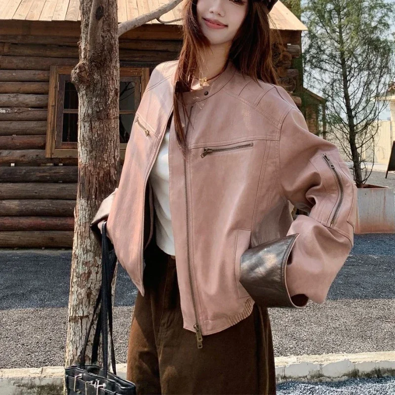 Wearing A High-end Leather Jacket For Women's Autumn New Loose And Versatile Motorcycle Jacket Top
Wearing A High-end Leather Jacket For Women's Autumn New Loose And Versatile Motorcycle Jacket Top