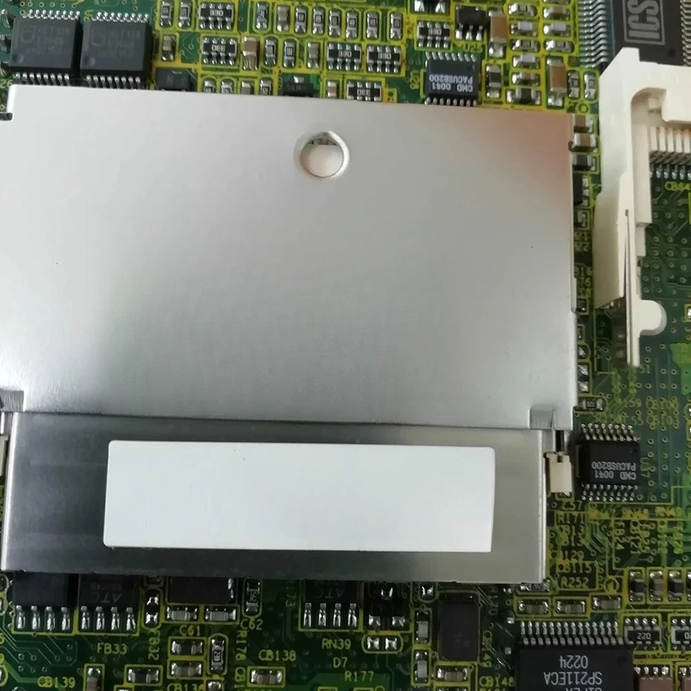 Промышленная материнская плата Emcore-v611 Rev 1.0
Промышленная материнская плата Emcore-v611 Rev 1.0