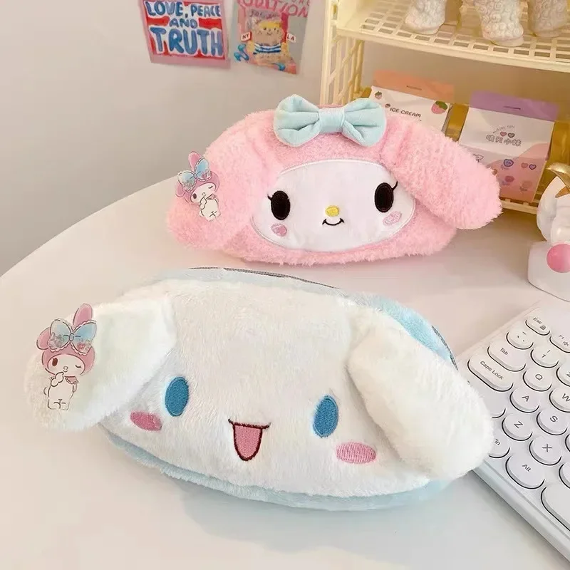 Пенал Cinnamoroll большой емкости, ручка, фоторучка, милая плюшевая косметичка Kuromi Melody, канцелярские принадлежности для девушек
Пенал Cinnamoroll большой емкости, ручка, фоторучка, милая плюшевая косметичка Kuromi Melody, канцелярские принадлежности для девушек