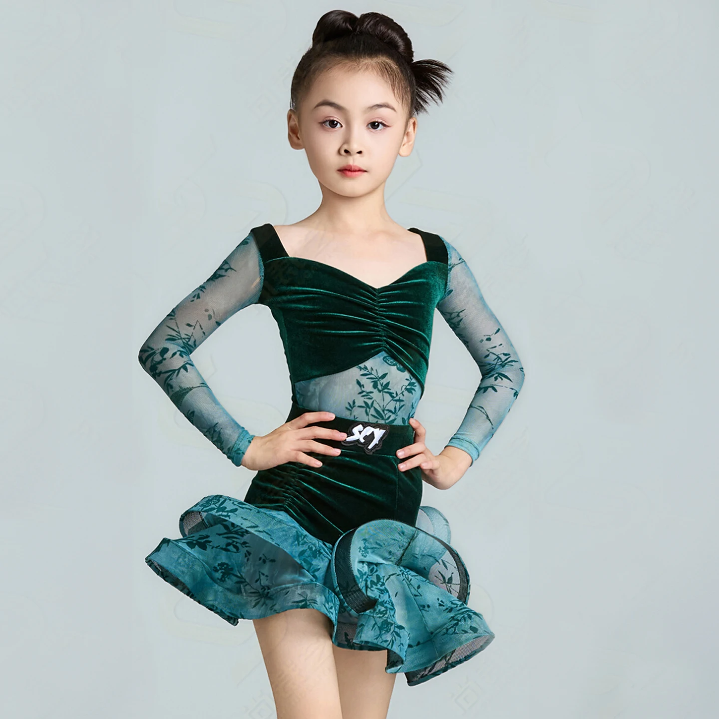 Green Long Sleeves Velvet Latin Dance Dress Children National Standard Ballroom Dance Dresses Kids Dancing Costume XS10602
Green Long Sleeves Velvet Latin Dance Dress Children National Standard Ballroom Dance Dresses Kids Dancing Costume XS10602