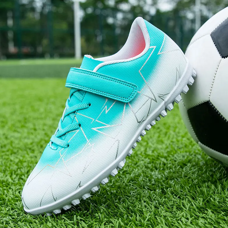 Children chuteira society Messi Soccer shoes kids Wholesale Deals Football Boots Futsal Training Sports Sneakers Unisex shoes
Children chuteira society Messi Soccer shoes kids Wholesale Deals Football Boots Futsal Training Sports Sneakers Unisex shoes