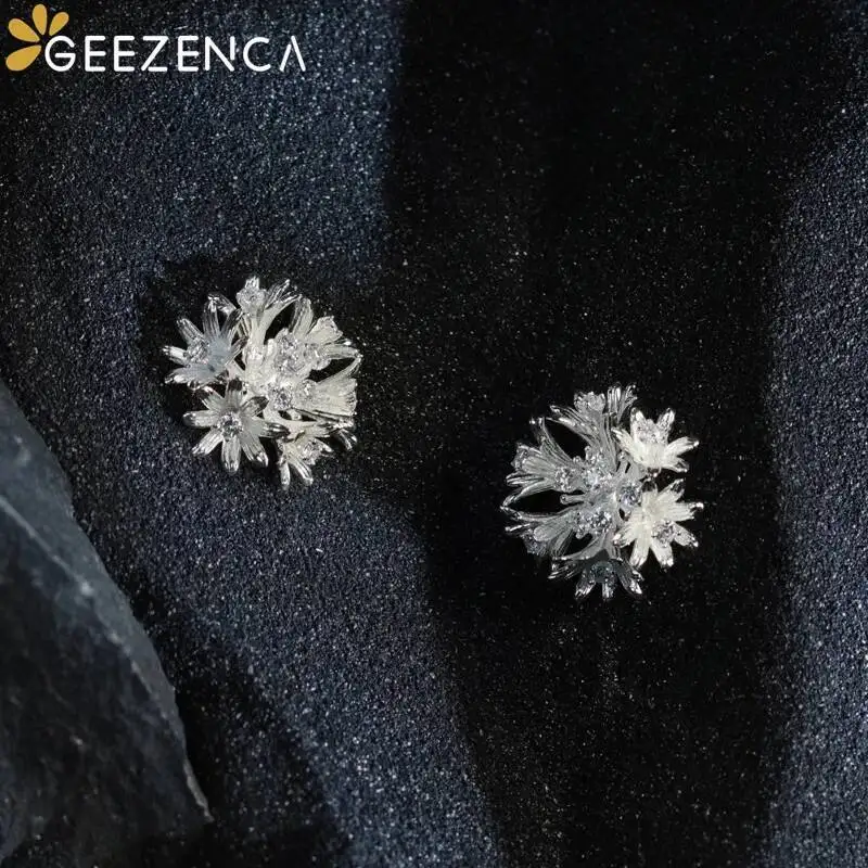 GEEZENCA 925 Sterling Silver 5A Zircon Flower Earrings For Women Cornflower Cute Romantic Chic Stud Earrings 2024 New Party Gift
GEEZENCA 925 Sterling Silver 5A Zircon Flower Earrings For Women Cornflower Cute Romantic Chic Stud Earrings 2024 New Party Gift