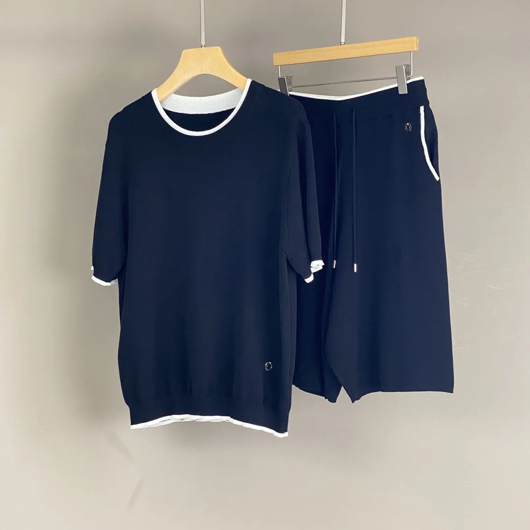 2025 Spring Summer New Silk Cotton Round Neck Contrast Fashion Short Sleeve Top Casual All-match Shorts suit Women
2025 Spring Summer New Silk Cotton Round Neck Contrast Fashion Short Sleeve Top Casual All-match Shorts suit Women
