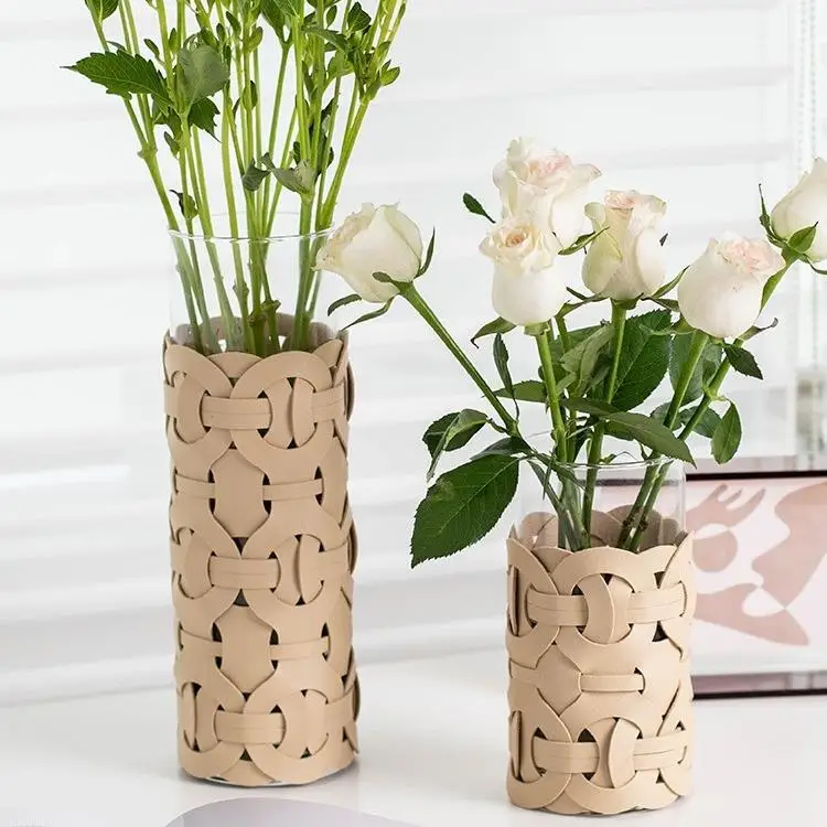 Nordic Style Glass Flower Vase Luxury Woven Leather Straight Bottle Home Decoration Living Room Table Centerpiece High Quality
Nordic Style Glass Flower Vase Luxury Woven Leather Straight Bottle Home Decoration Living Room Table Centerpiece High Quality