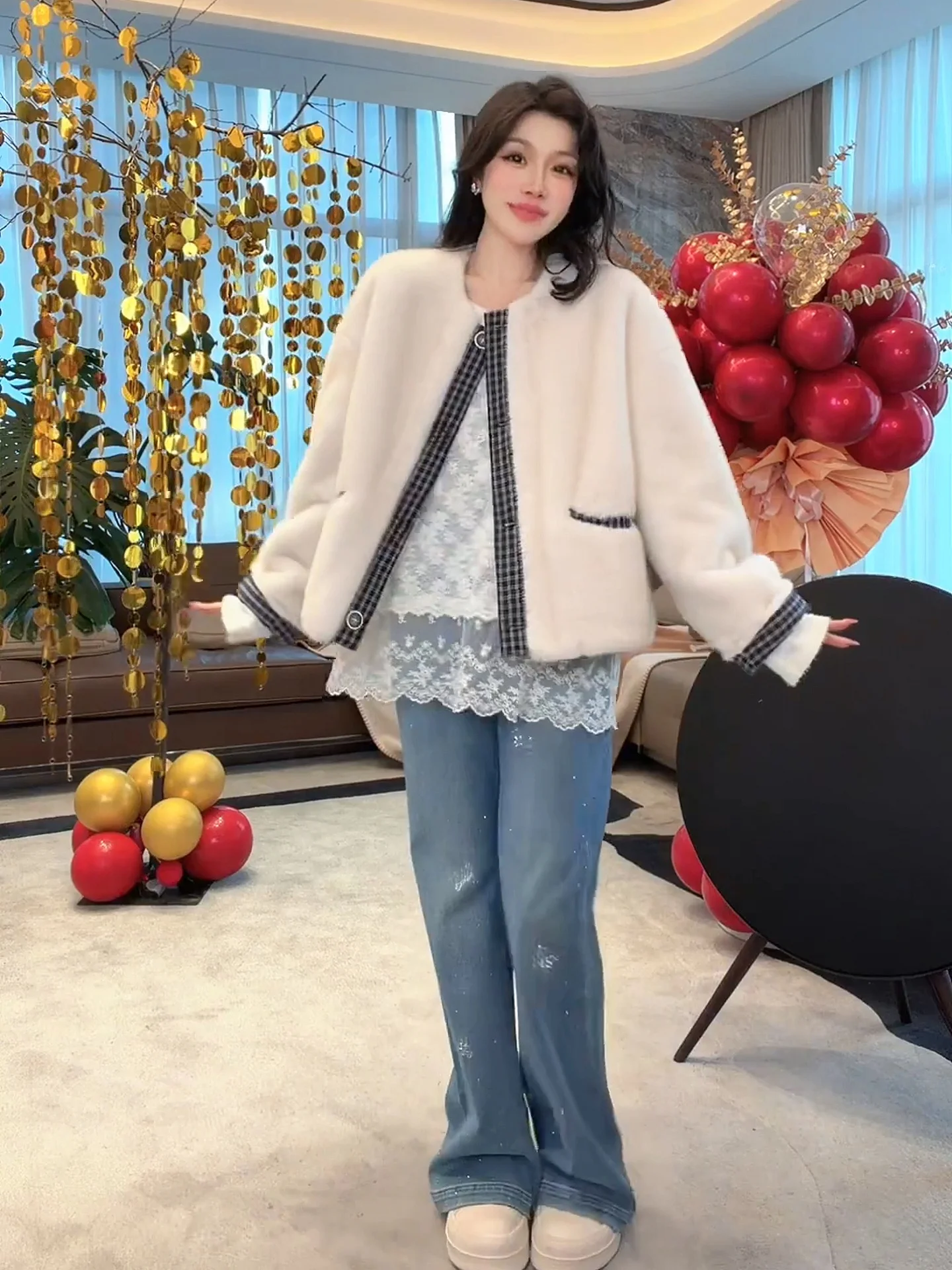 Женское зимнее пальто ME Brand из искусственного меха в британском стиле, теплое, в клетку, с длинными рукавами, экологичное, модное
Женское зимнее пальто ME Brand из искусственного меха в британском стиле, теплое, в клетку, с длинными рукавами, экологичное, модное