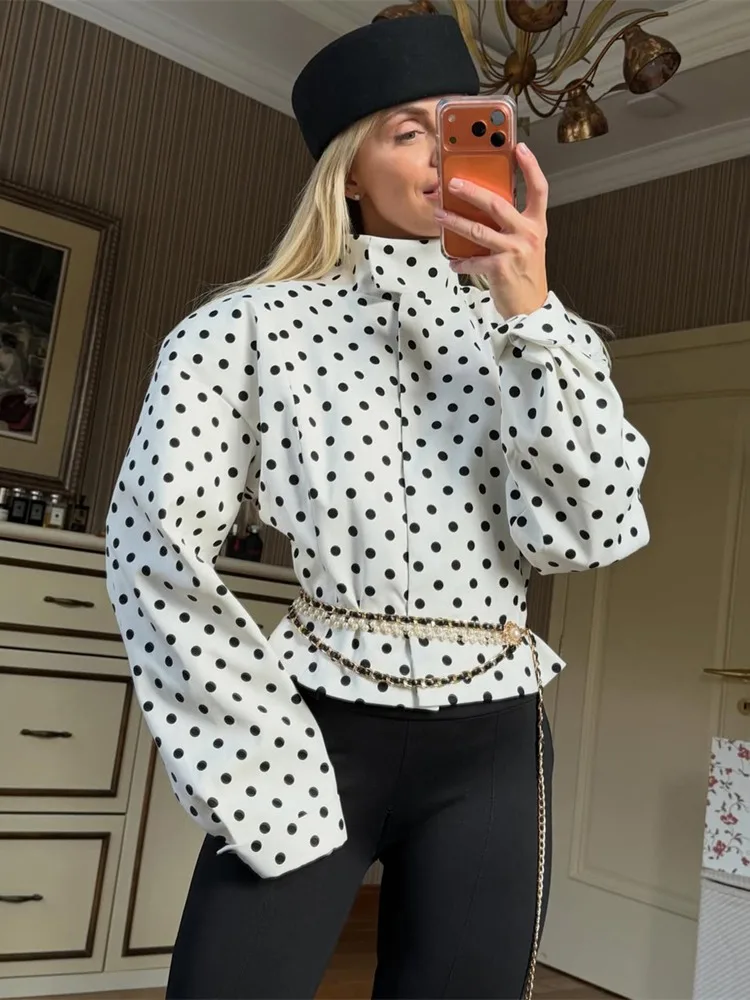 Talenza 2 Piece Shorts Set White Polka Dot Casual Tailored Coat Slim Shorts Set Commuter High Street Elegant Women Short Sets
Talenza 2 Piece Shorts Set White Polka Dot Casual Tailored Coat Slim Shorts Set Commuter High Street Elegant Women Short Sets