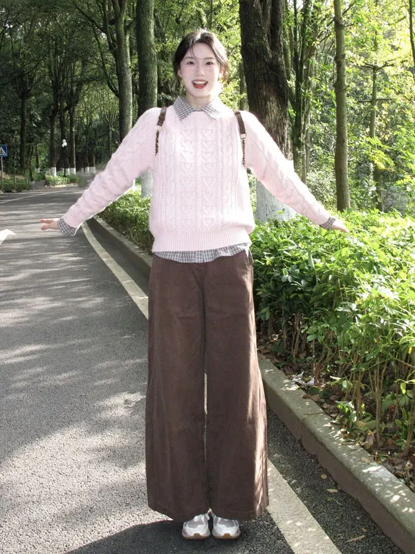 Trendy Women's Tee-Piece Set Unique Sweater Plaid irt Wide Leg Pants Age-Defng Beautiful Winter Faion Ensemble
Trendy Women's Tee-Piece Set Unique Sweater Plaid irt Wide Leg Pants Age-Defng Beautiful Winter Faion Ensemble