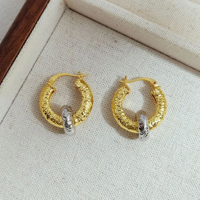 Personalized Earrings Needle Ball Stud Earrings Light Luxury High-end Earrings Niche Simple Style
Personalized Earrings Needle Ball Stud Earrings Light Luxury High-end Earrings Niche Simple Style