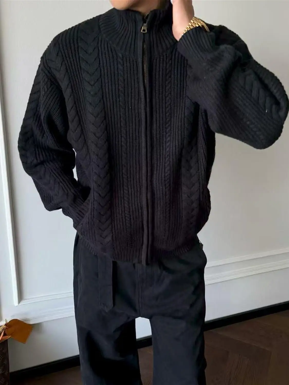 Мужской и женский свободный вязаный кардиган на молнии с узором «пшеничные колосья», текстурированный, для осени и зимы, повседневный, с открытым воротником
Мужской и женский свободный вязаный кардиган на молнии с узором «пшеничные колосья», текстурированный, для осени и зимы, повседневный, с открытым воротником