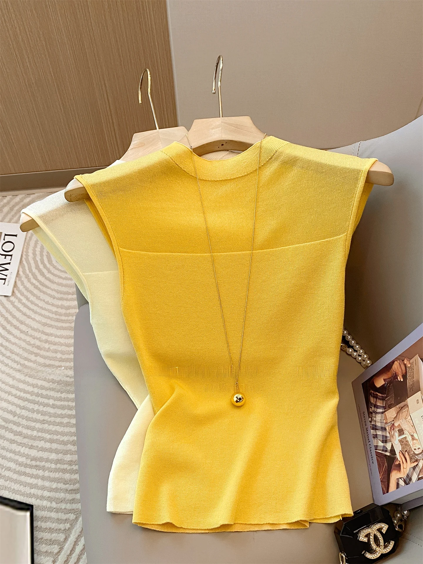 Yellow Design Sense Me Splicing round Ne Svel T-irt Women's Summer New Sweet Anti-Aging Slimming Top
Yellow Design Sense Me Splicing round Ne Svel T-irt Women's Summer New Sweet Anti-Aging Slimming Top