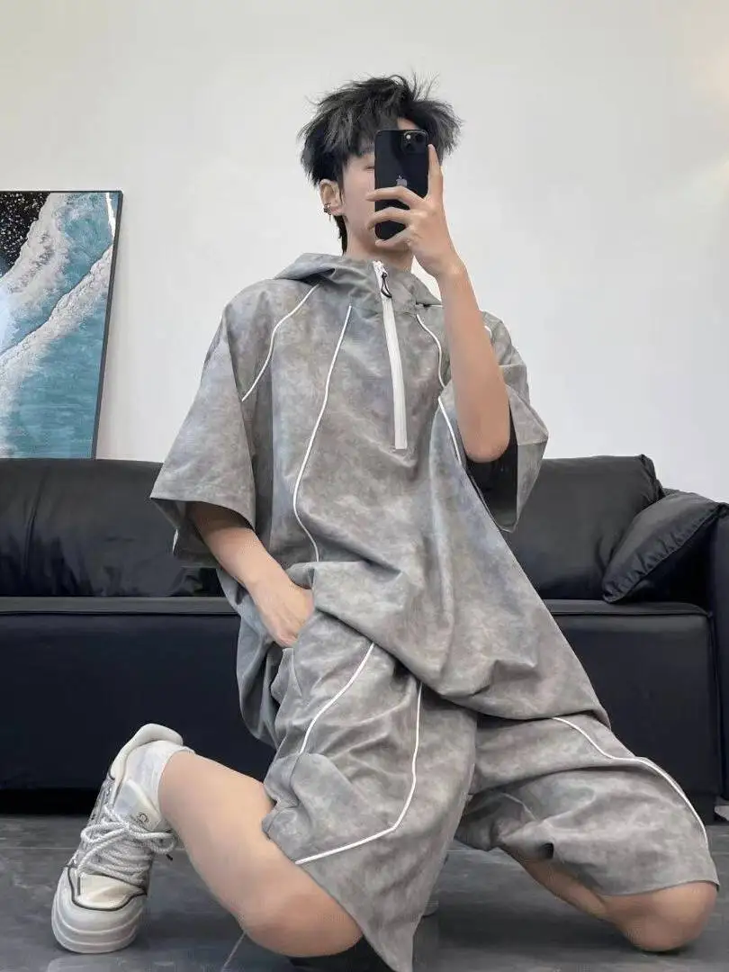 Summer Texture Hat Half Zip Short Sleeve Shorts Set 2026 New Men's Loose Sporty Youth Fashion Set T-Shirt Five-Quar...
Summer Texture Hat Half Zip Short Sleeve Shorts Set 2026 New Men's Loose Sporty Youth Fashion Set T-Shirt Five-Quar...