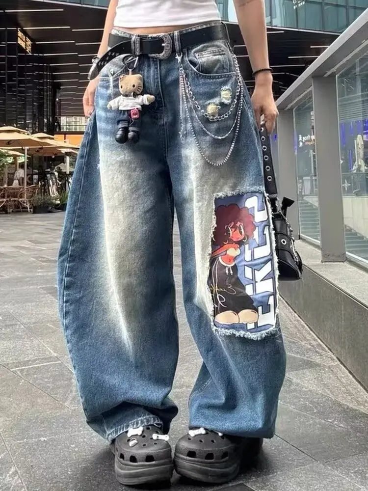 Американские модные джинсы большого размера в стиле хип-хоп, женские уличные джинсы Y2K, новые широкие брюки для горячей мытья полов, свободные джинсы унисекс 2025
Американские модные джинсы большого размера в стиле хип-хоп, женские уличные джинсы Y2K, новые широкие брюки для горячей мытья полов, свободные джинсы унисекс 2025