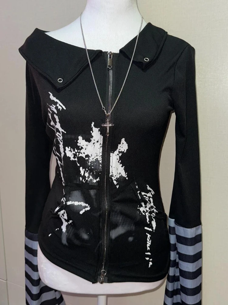 Subculture Aesthetic Black Long Sleeve Tops Autumn Gothic Y2k Zipper Slim Vintage Tees Design Hepburn Chic Darkly Hot Girl Top
Subculture Aesthetic Black Long Sleeve Tops Autumn Gothic Y2k Zipper Slim Vintage Tees Design Hepburn Chic Darkly Hot Girl Top