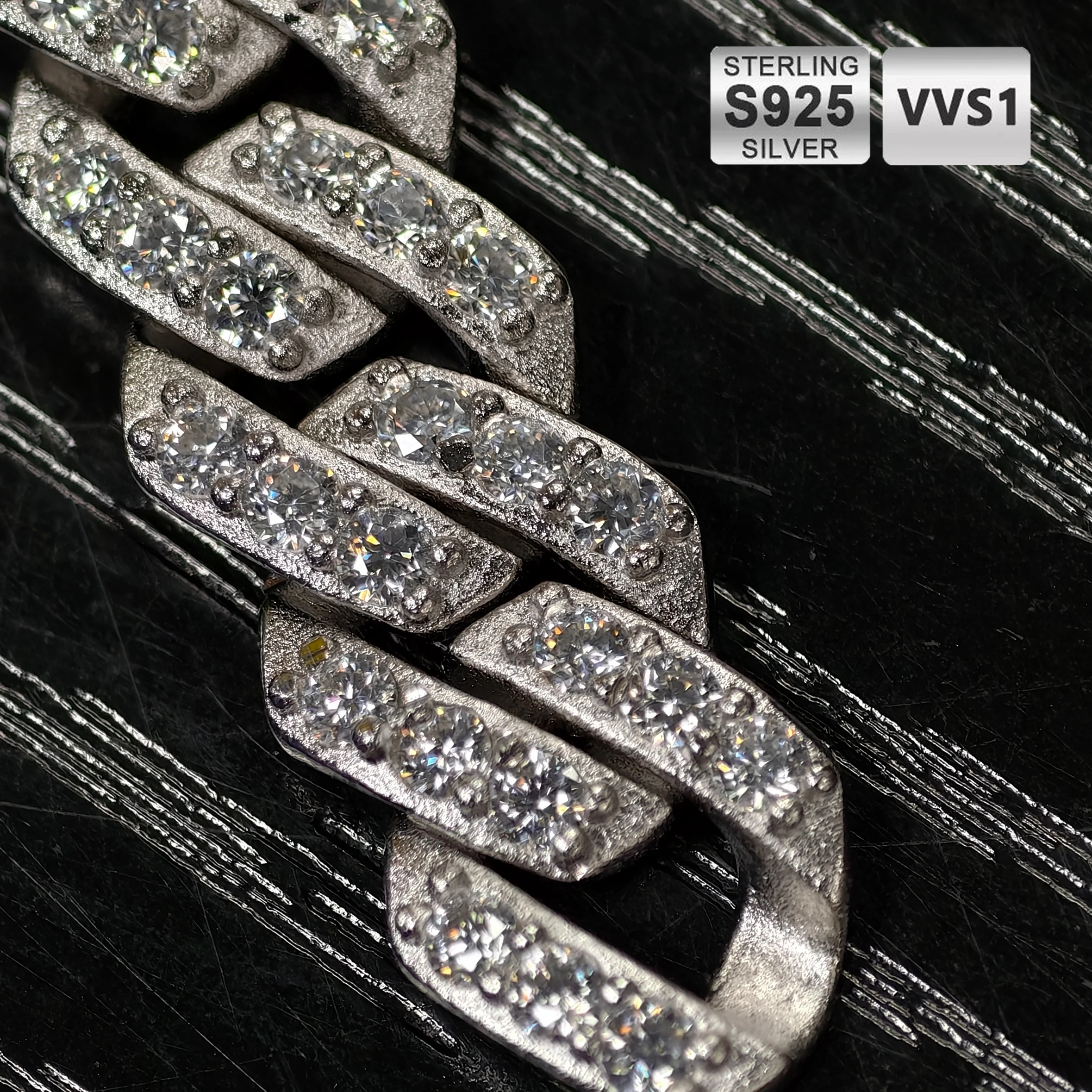 ICEBLING 925 Silver Moissanite 8mm Prong Cuban Link Bracelet Iced Out Pass Diamond Tester Single Row VVS Waterproof Jewelry
ICEBLING 925 Silver Moissanite 8mm Prong Cuban Link Bracelet Iced Out Pass Diamond Tester Single Row VVS Waterproof Jewelry
