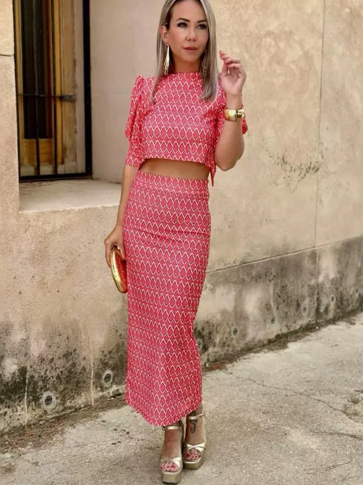 Chic Women's Skirt Set Fashion Puff Sleeve O Neck Backless Top+ Slim Pencil Skirts 2 Piece Sets Female Summer Print Elegant Suit
Chic Women's Skirt Set Fashion Puff Sleeve O Neck Backless Top+ Slim Pencil Skirts 2 Piece Sets Female Summer Print Elegant Suit