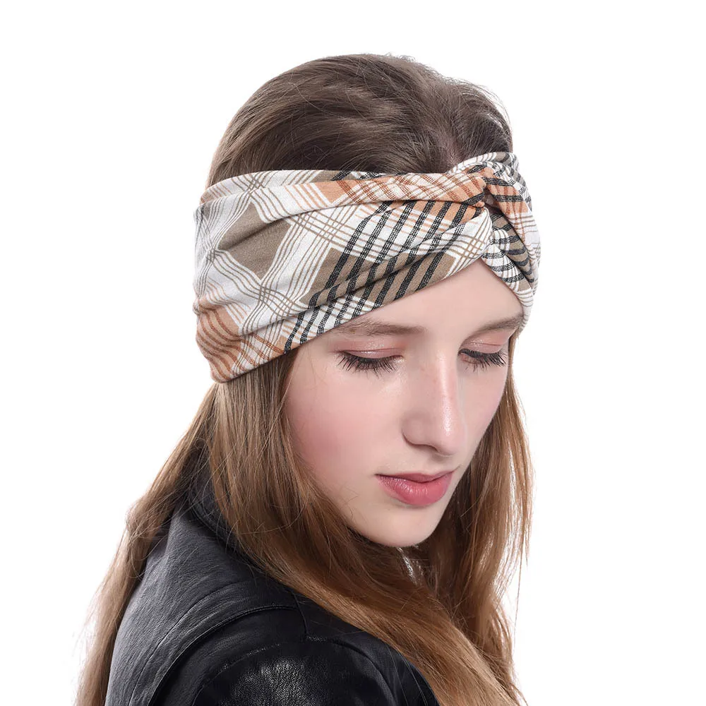 Adult sports headband, yoga, running, outdoor women's hair accessories, European and American checkered leaf cross headband
Adult sports headband, yoga, running, outdoor women's hair accessories, European and American checkered leaf cross headband