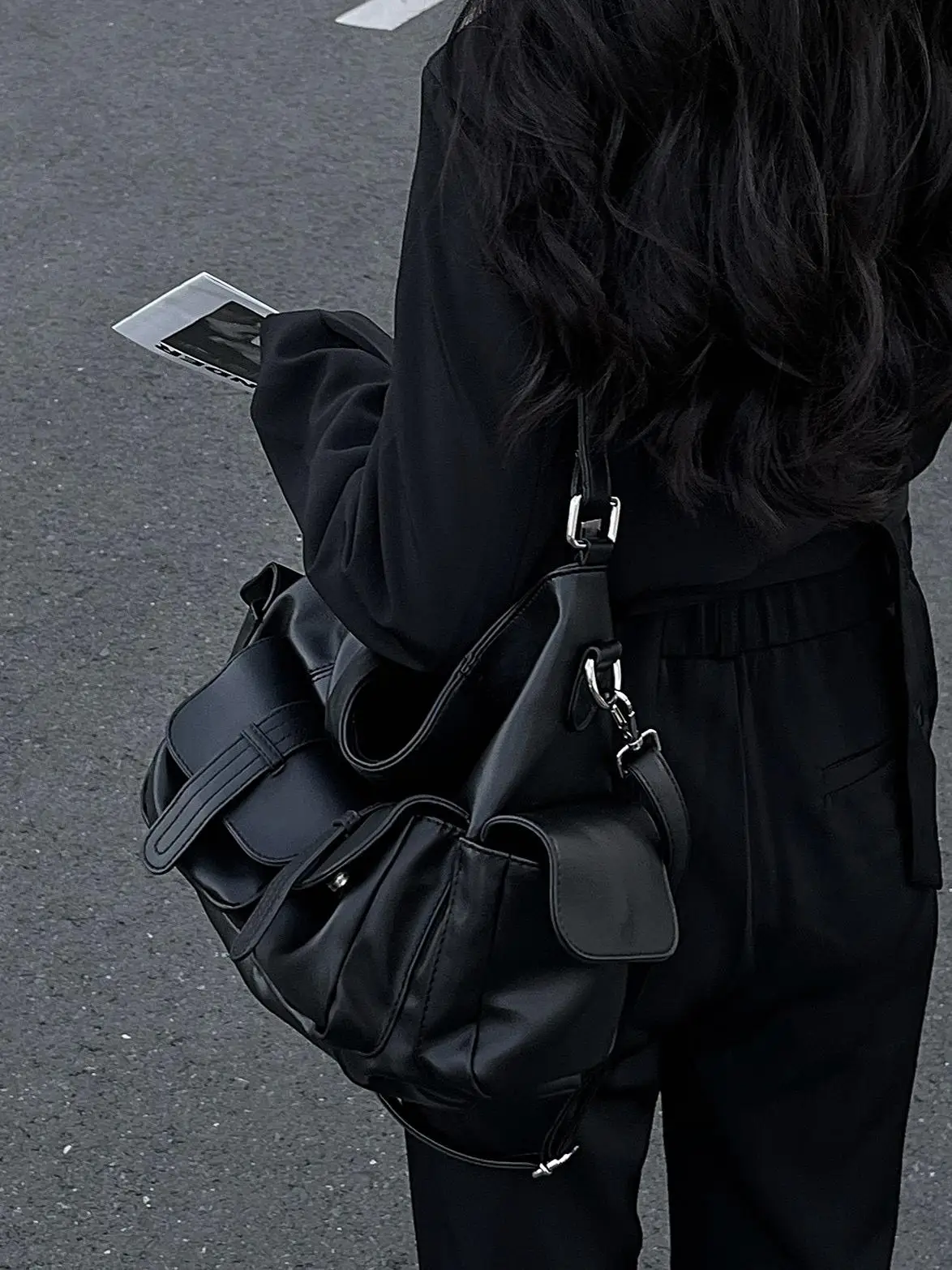 New 2025 Large Capaci Motorcycle Girl Bag American Retro High-End Soft Leather Single oulder Tote Bag Crossbody Big Bag
New 2025 Large Capaci Motorcycle Girl Bag American Retro High-End Soft Leather Single oulder Tote Bag Crossbody Big Bag