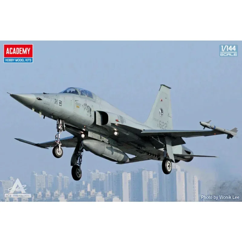 1/144 Academy model 12644 KF-5E Tiger II Fighter assembly Scale diy toys Model Kit 
1/144 Academy model 12644 KF-5E Tiger II Fighter assembly Scale diy toys Model Kit