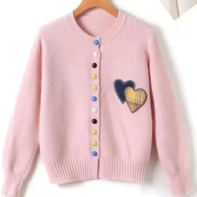 New Solid Color Cardigan Women's Loose Slim Spring And Autumn Casual Coat Love Color Buckle Design Knitted Joker Sweater Coat
New Solid Color Cardigan Women's Loose Slim Spring And Autumn Casual Coat Love Color Buckle Design Knitted Joker Sweater Coat