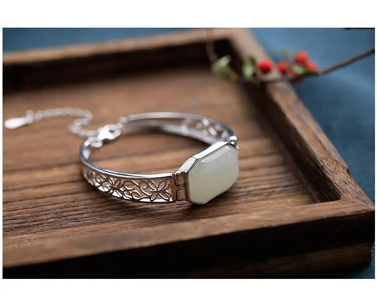 Without incident bracelet women's silver-plated bracelet temperament high-grade sense hollow out vintage string Chinese style ha
Without incident bracelet women's silver-plated bracelet temperament high-grade sense hollow out vintage string Chinese style ha