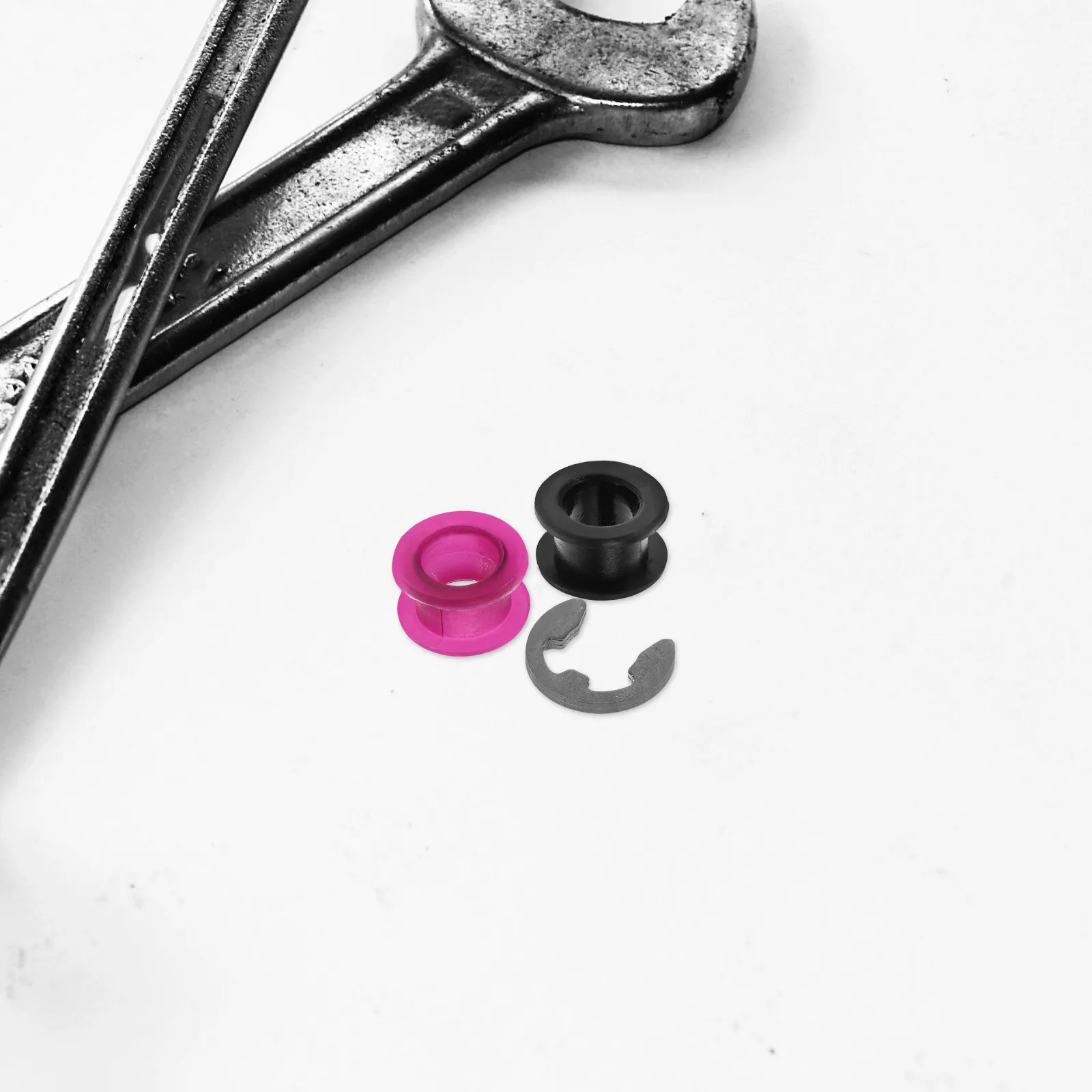 2Pcs Transfer Case Shifter Linkage Bushings Heavy Duty Precision Machined Shifter Linkage Bushings Replacement for Smooth Gear
2Pcs Transfer Case Shifter Linkage Bushings Heavy Duty Precision Machined Shifter Linkage Bushings Replacement for Smooth Gear